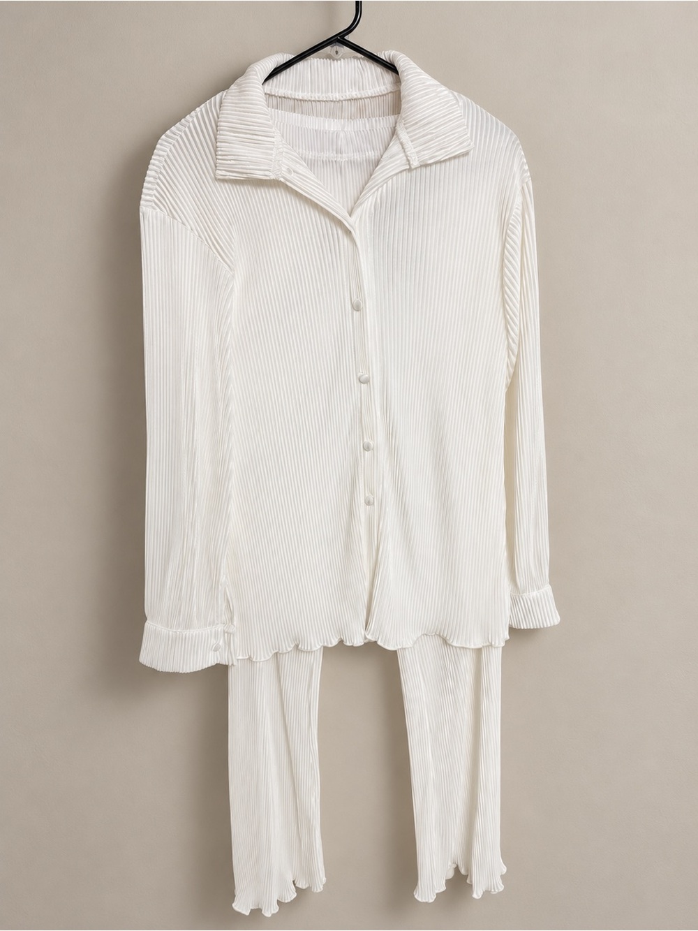 Women's Cream Ribbed Button-Front Pajama Set - Picture 2 of 4
